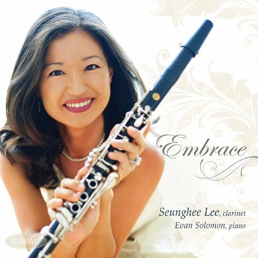 Clarinetist Seunghee Lee is Grammy® nominated for her new album ASPIRE, music of clarinet and bandoneon, recorded with the London Symphony Orchestra.