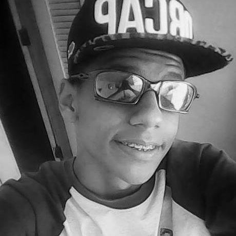 Deus no coração e o resto nós resolve   
Daniel Valle - Mc Dan DL
haha *------*