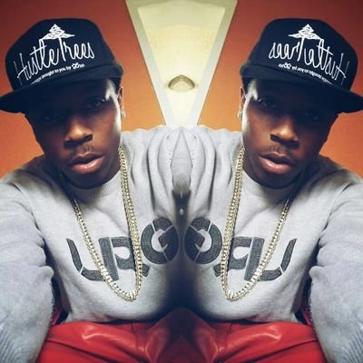 Young Nigga Gettin Cream.... Tryna Turn A Dream To A Bag Of M&Ms........ Fw Yola.... Or Stay Out Da Way Fucc Nigga!!!!! Bop! Bop!