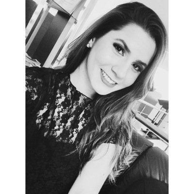 Posso ser leve como uma brisa ou forte como uma ventania . Depende de quando e como vc me vê passar .