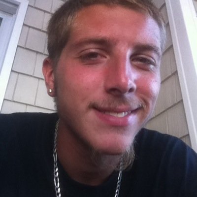 DeboIzme's profile picture. 