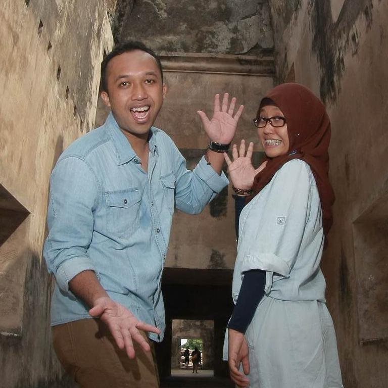 Pernikahan Wulan dan Zaki
BAHAGIANYA MERAYAKAN CINTA