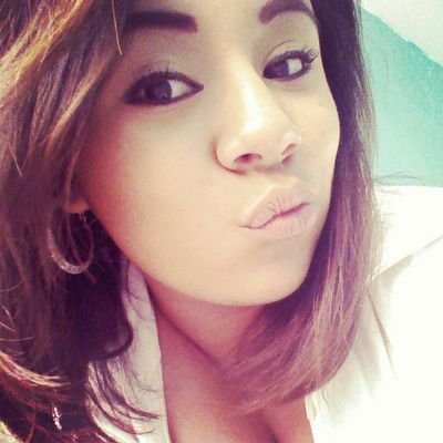 bellev935's profile picture. no existe nada mejor que estudiar Aviación y Criminología :3