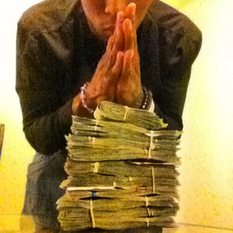 CARO_THEGREAT's profile picture. U KNO ME FROM THE OLD ME..TEAMFOLLOWBACK,TEAMCASH
YOCHECK,
FOLLOW OR NOT I AINT TRIPPIN