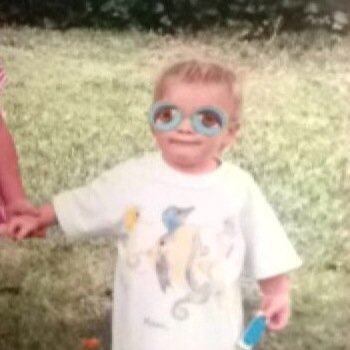 Hhh26172885's profile picture. 