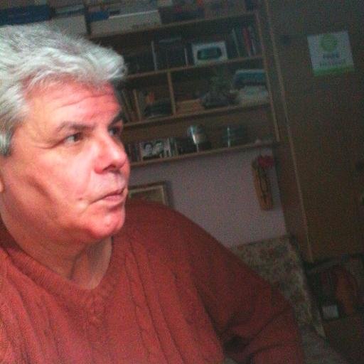 17Compact's profile picture. 