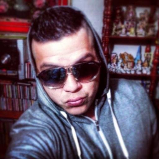 Artista de Diem Studios,Cantante & Compositor de Reggaeton,DJ de eventos y discoteca.