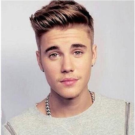 I promise I will always be here. Belieber | Selenator | Gleek | Literally obsessed with every tv series. ~ stop the damn hate, it's still bullying ~