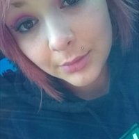 Rozlynn (@rozlynnwarren) Twitter profile photo