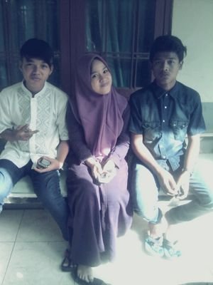 Chairul_heru's profile picture. cwe brambut pendek, berbehel juga ♥♥♥