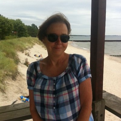 Mid Market Sales Manager at IBM Sweden. Tweets are my own views.