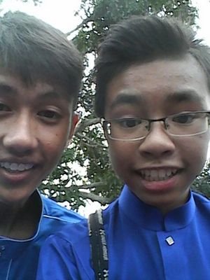 siapa dia ?