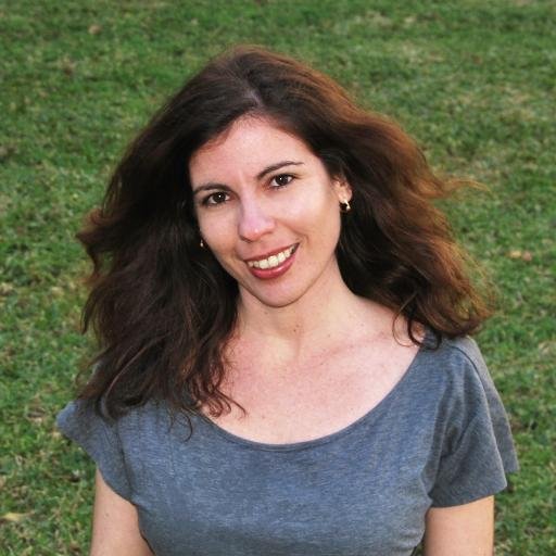 Creadora del Blog de Yoga para Principiantes, destinado a las personas que quieren comenzar con la práctica del yoga. ¿Eres una de ellas? http://t.co/xXYEaLM6fu