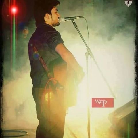 Playing Guitar feels Naturaly Romantic

Guitar is My Passion and Profassion...