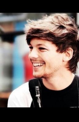 28dreams11's profile picture. somewhere someone knows the words of the songs you're singing