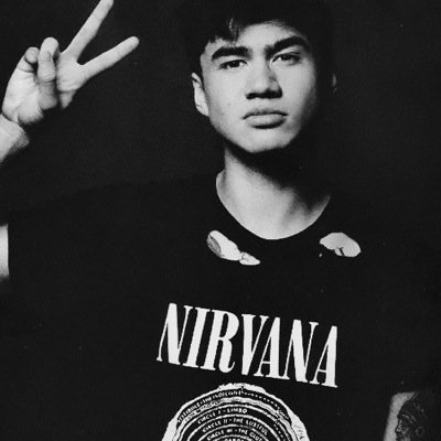 Please follow @5SOSups! Updating and fangirling are my favorite activities! 100% supporting our four aussie mushrooms ! Stronger 5SOS Family.