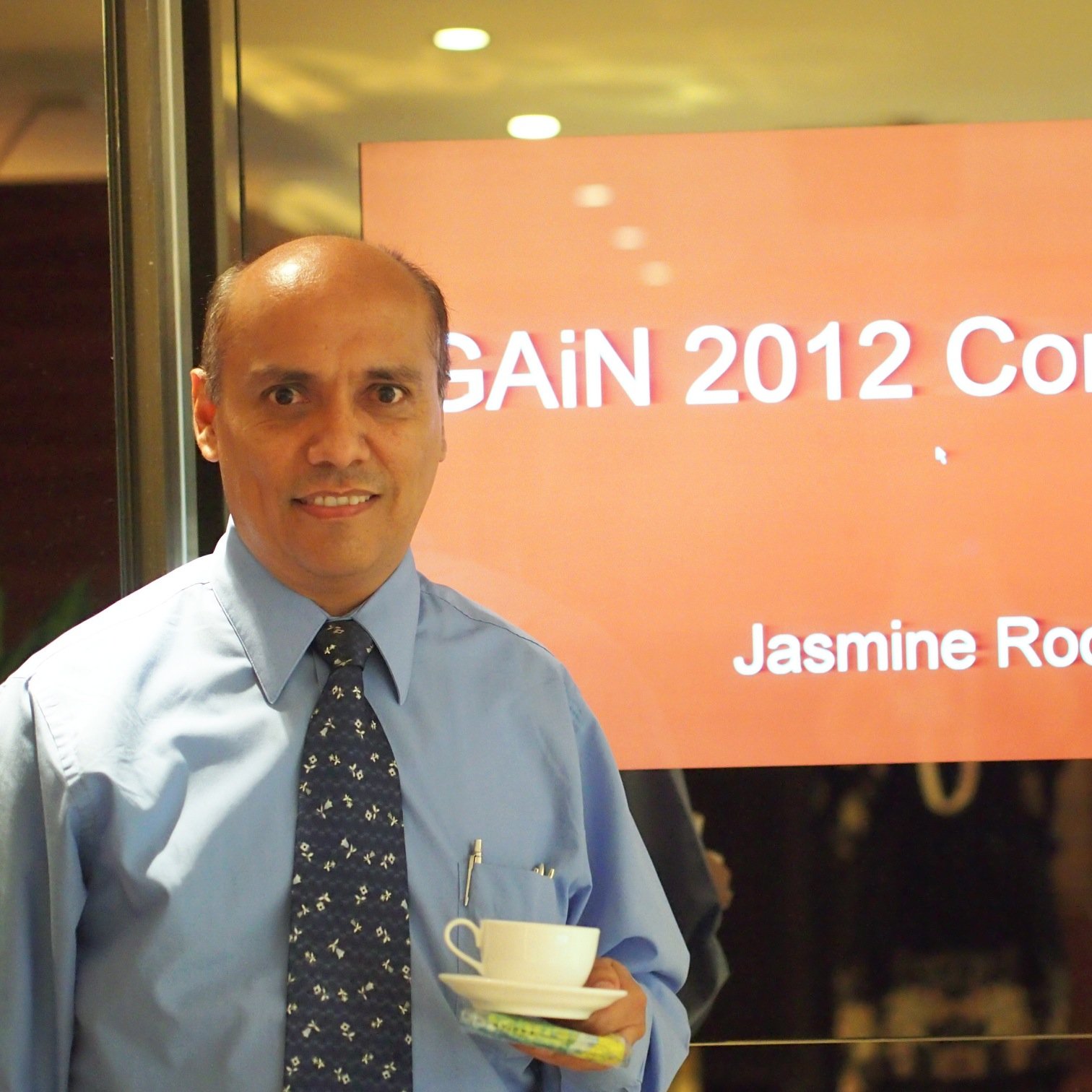 Operations Director World Vision JWG. International Consultant in Strategic Planning, Int'l Development, and Marketing.