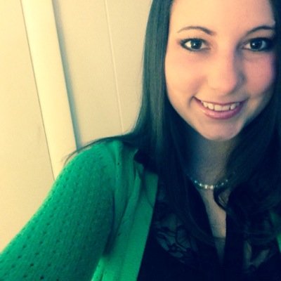 DanielleBrooke0's profile picture. Teacher, wife, daughter.