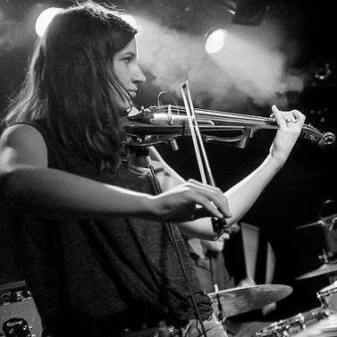 Cabaret | 🎻🎸
Sonneveldprijs 2020
Currently on tour in the Netherlands!
Contact: lottevelvet@gmail.com
Bookings: George Visser Prod.