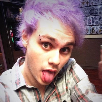 READBIOayeeee's profile picture. Hiii heres a free follow from @5sosstoned please follow me there! Thanks ily :)