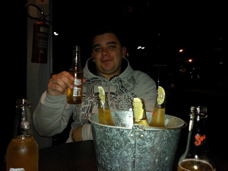 Aproveite cada dia como se fosse o ultimo...Antes que seja tarde de Mais  ;)