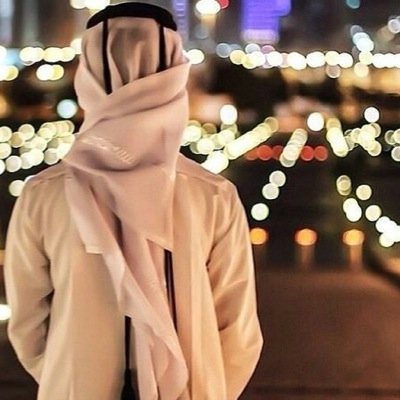 تعال مثل الغيم لا ساقه هبوب الريح ومثل الخشوع أليا اعترى صدر تايب