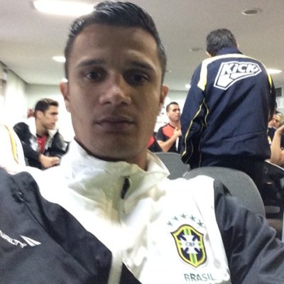 Formado em Gestão Pública pela faculdade UNI-BH e Árbitro de Futebol (FMF/CBF), Servidor Público da Prefeitura Municipal de Contagem/MG.