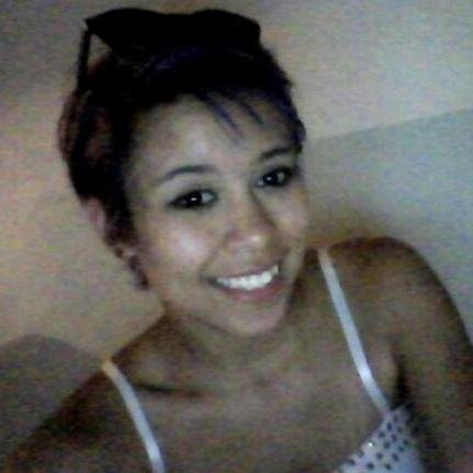 17 years old, high school student. Love music and dance