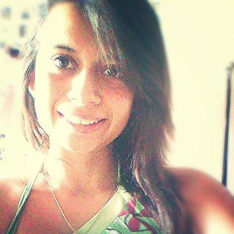 Vocês riem de mim por eu ser diferente, e eu rio de vocês por serem todos iguais. 
-Bob Marley !