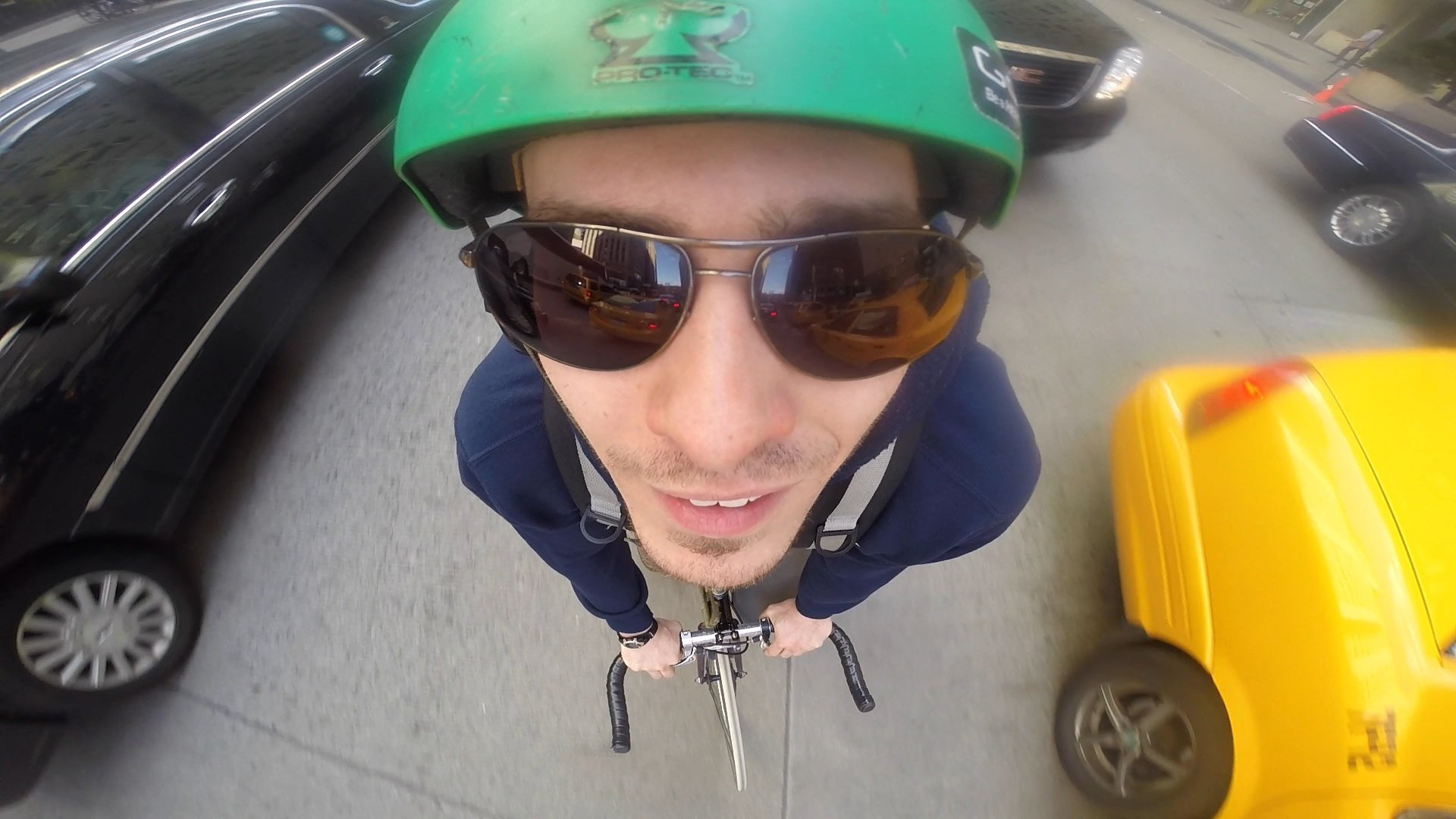 Green_Unicorn is City Cyclist taken to the Extreme. All Caught on GoPro http://t.co/HjvEt5ICX0