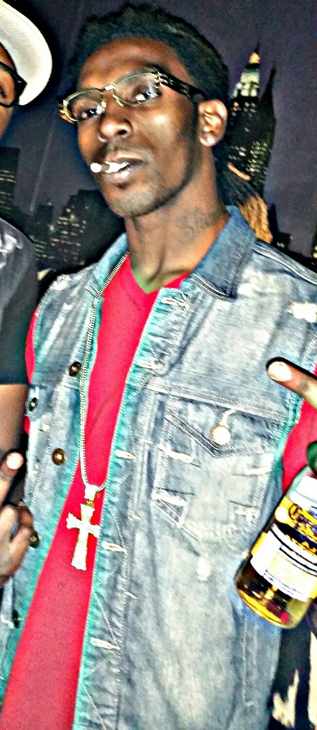 my circle SMALL, I cnt fcc wit em all.....(DA UNIT BBY) #Da_Unit #DB4L #EASTSIDE #YPC