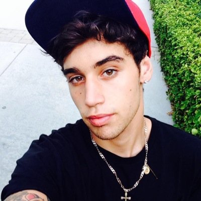 New account --- hacked at 24.2K. ✨ ✨Justin Drew Bieber & those 5 crazy faggots are my life @janoskians❤️