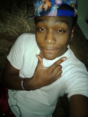 Loyalty/Respect Those That Give Respect/kik @DloDaG600/ intsagram @unkle_lo / Follow me & I'll Follow u back