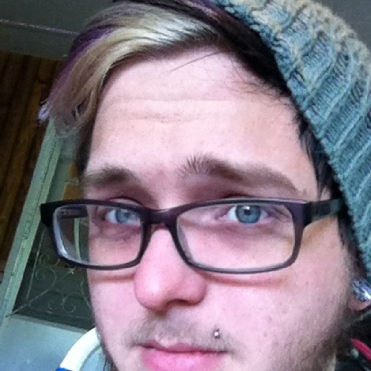 daniel90909912's profile picture. I am all that is man.