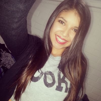 VivianFuentes's profile picture. Estudiante de Fonoaudiología y Estilista Profesional