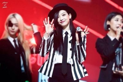 I'm not real Victoria. sorry,I can speak Japanese only. follow→@ bye→block secret talk→DM #ぱぼよるFC ついほー用→@fx_Vic_22_2 '12.07.31〜