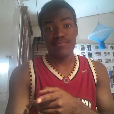 Catholic Boy #JMJ. liverpool fc fan #YNWA. Basketball #NBA