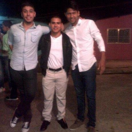Como Dice Mi Pana Victor No Hemos Muerto Para Tener Biografia :$ Sigueme Y Yo Te Sigo ;)