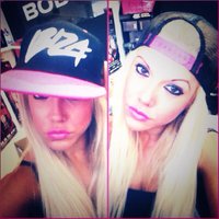 Eszter Pati (@eszterpati) Twitter profile photo