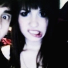 follow @toxiclovatos