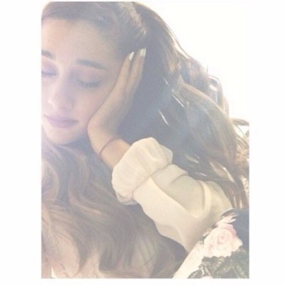 bethsicedlatte's profile picture. Free follow from @ArisCappuccino follow her back, she follows back all.