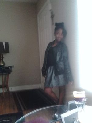 always cute
  kik: Marchbaby_heatless