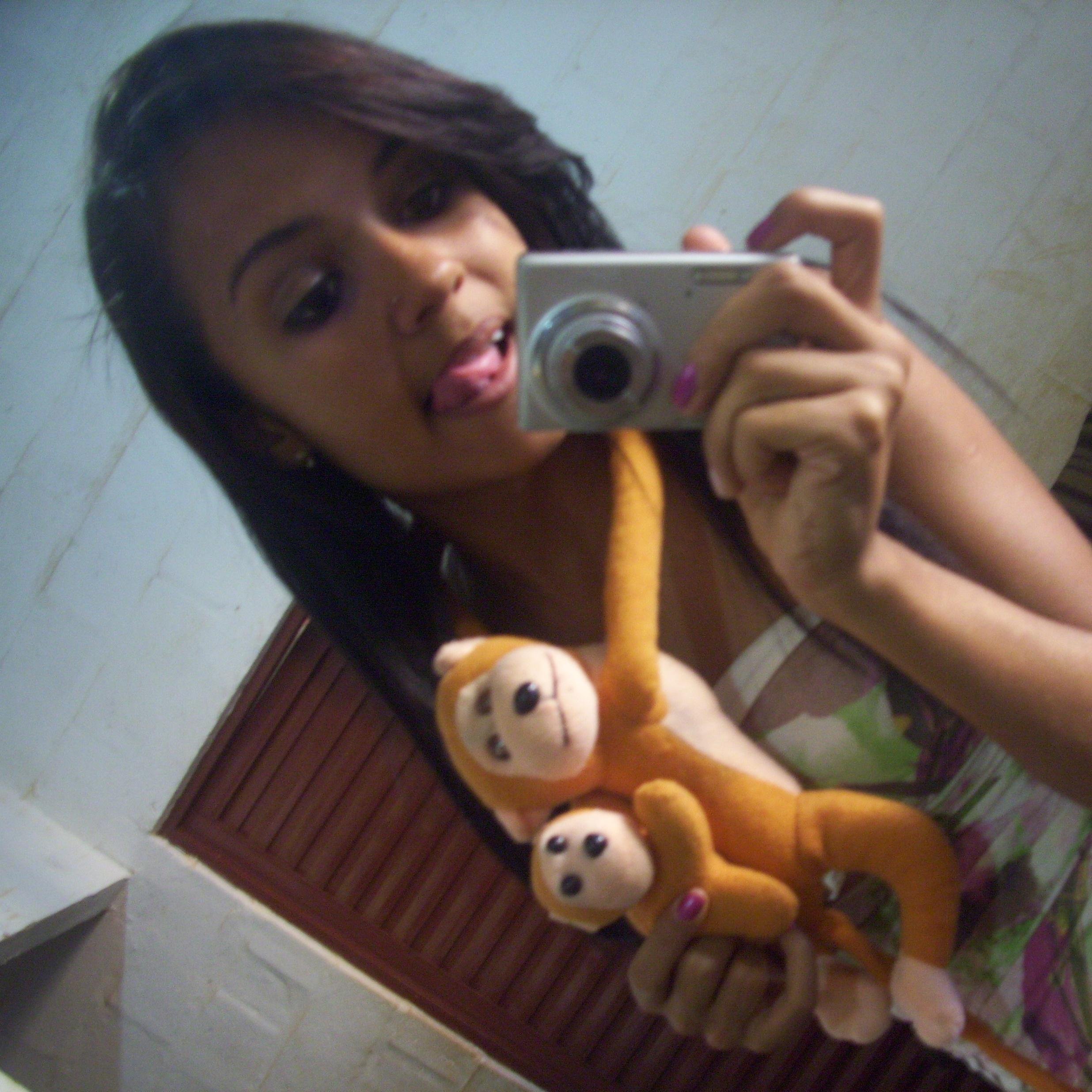 •A complicαdα e perfeitiinha  :D 
Me segue amore!~ ♥
Siigo Dii Voltaah