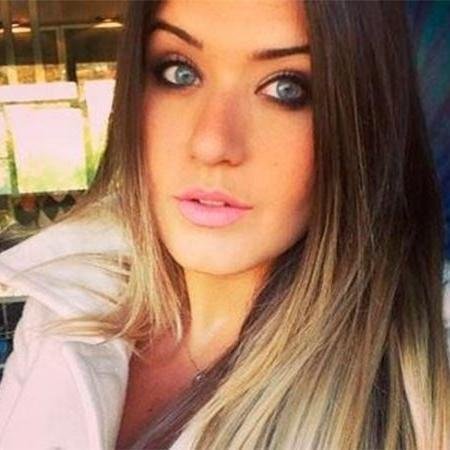 o tempo passa e hoje eu me sinto bem melhor já ñ preciso mais sofrer e nem tentar fugir olho para traz e sei q a vida é uma só daqui p frente eu vou seguir.