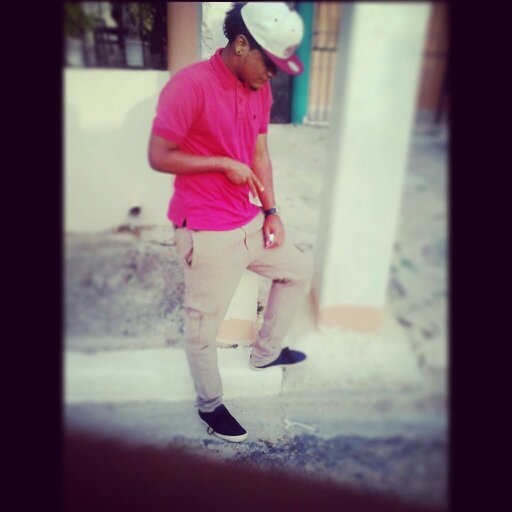 soy un jugador de baseball loco por cumplir sus sueños amo la musica y los autos y los teni #jordan #hotnigga drizzidrake #ilovebaseball cashmoney récord.inc..