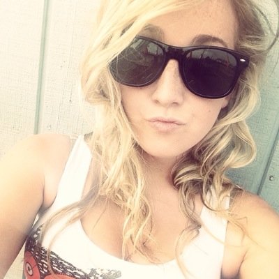 lalachelsea's profile picture. livin young, wild, and free