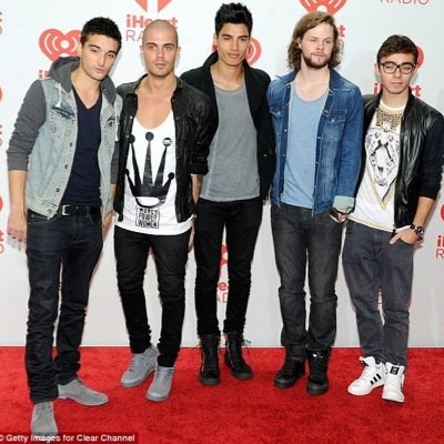 Love Youtubers and a huge The Wanted fan ...