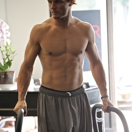 A unique functional personal training gym. No machines and no attitudes. You bring the body, we'll do the rest. Across the street from Hollywood Forever.