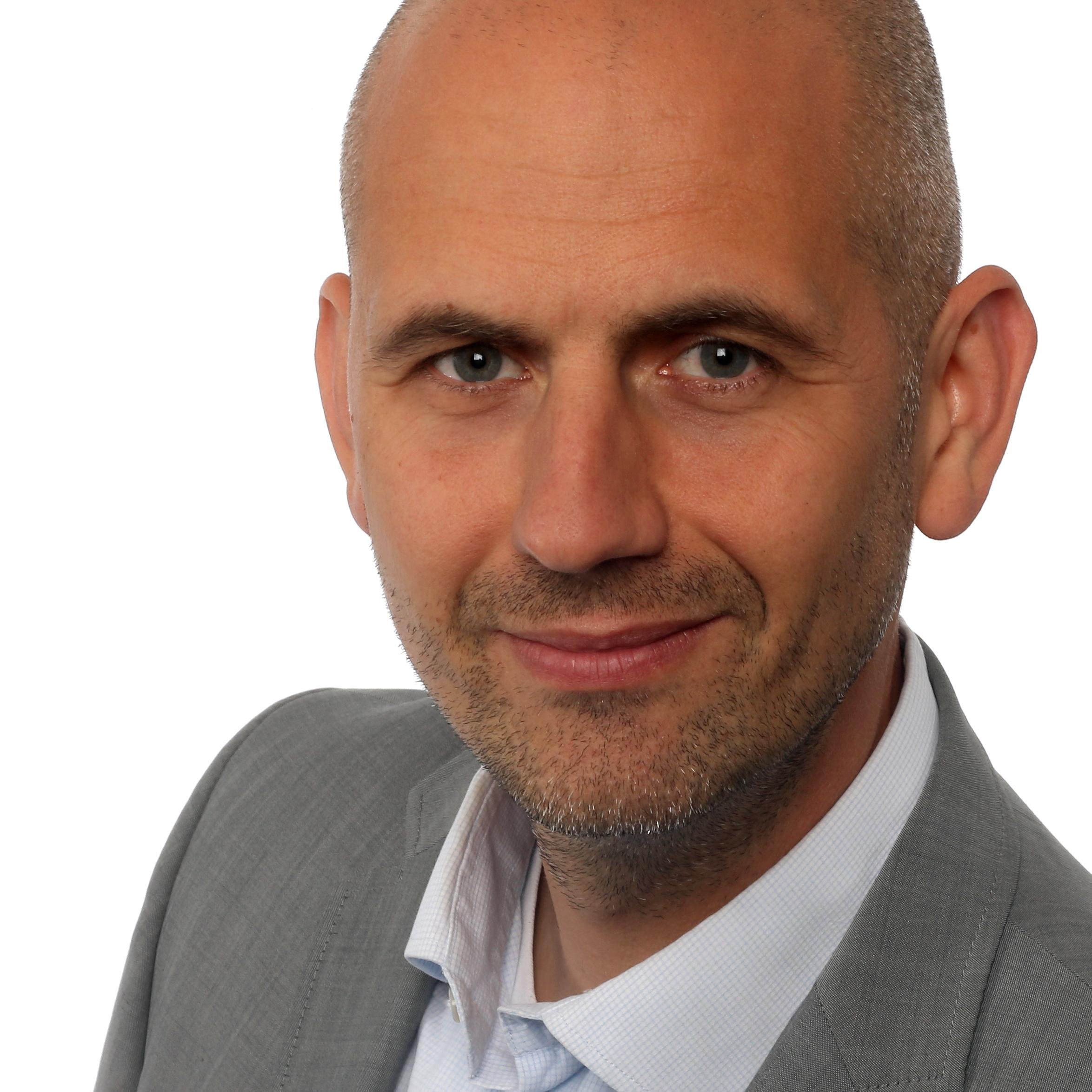 Multiplicet [mʏlti'plikɛt] is latijn en staat voor '...dat hij vermenigvuldigt'. Wij vermenigvuldigen de intelligentie en vaardigheden in uw organisatie.