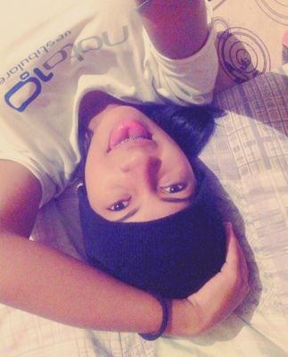 Tenho 25 Aninhos, Sou Divertida, Criativa. Como qualquer outra se Apaixona e deixa se Levar..Diferente e loukinha..Me conheça e vai se Apaixonar ;) ♥